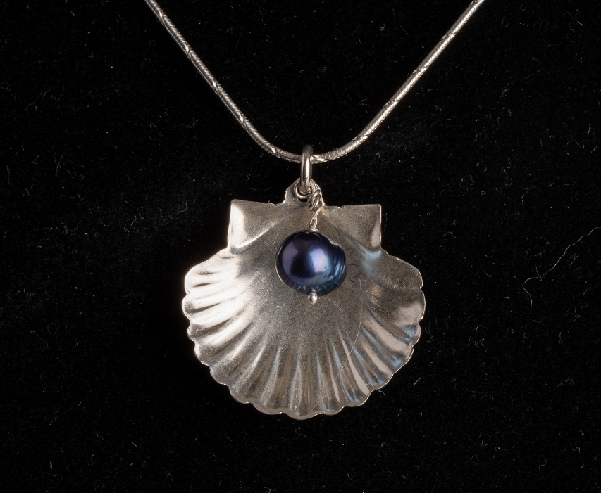 Birth of Beauty Necklace